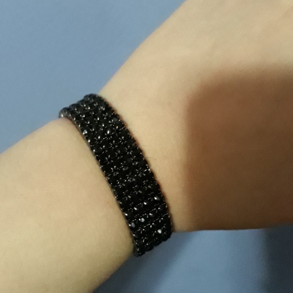 Black tennis bracelet